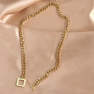New 18k gold plated 40 cm necklace, gold color.